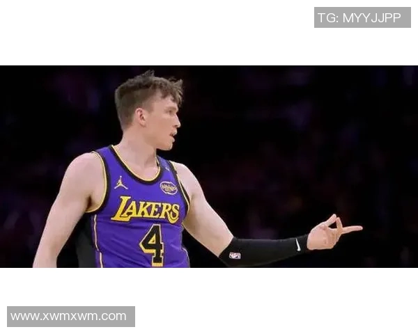 湖人队错失马克·威廉姆斯：NBA选秀夜决定或成湖人后悔选择，黄蜂队内线新星崛起